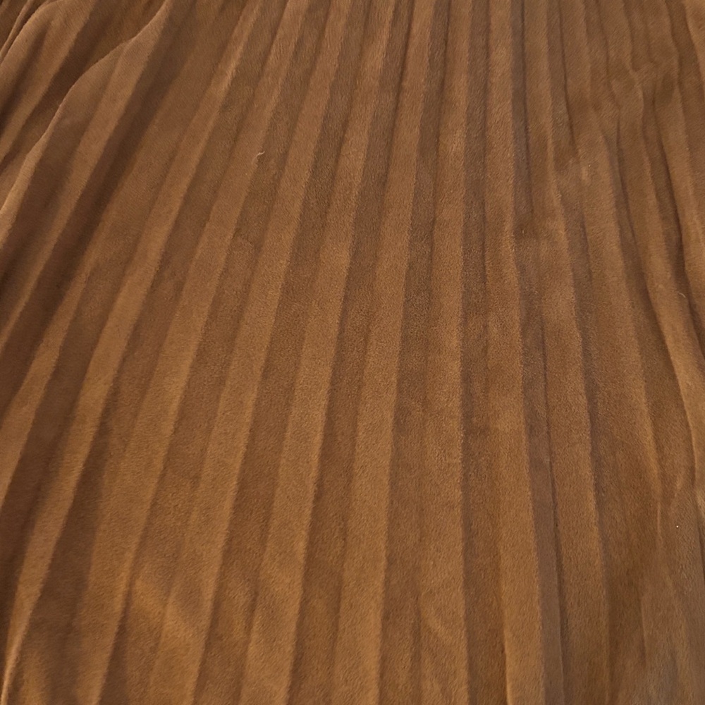 skirt size large - Picture 3 of 4